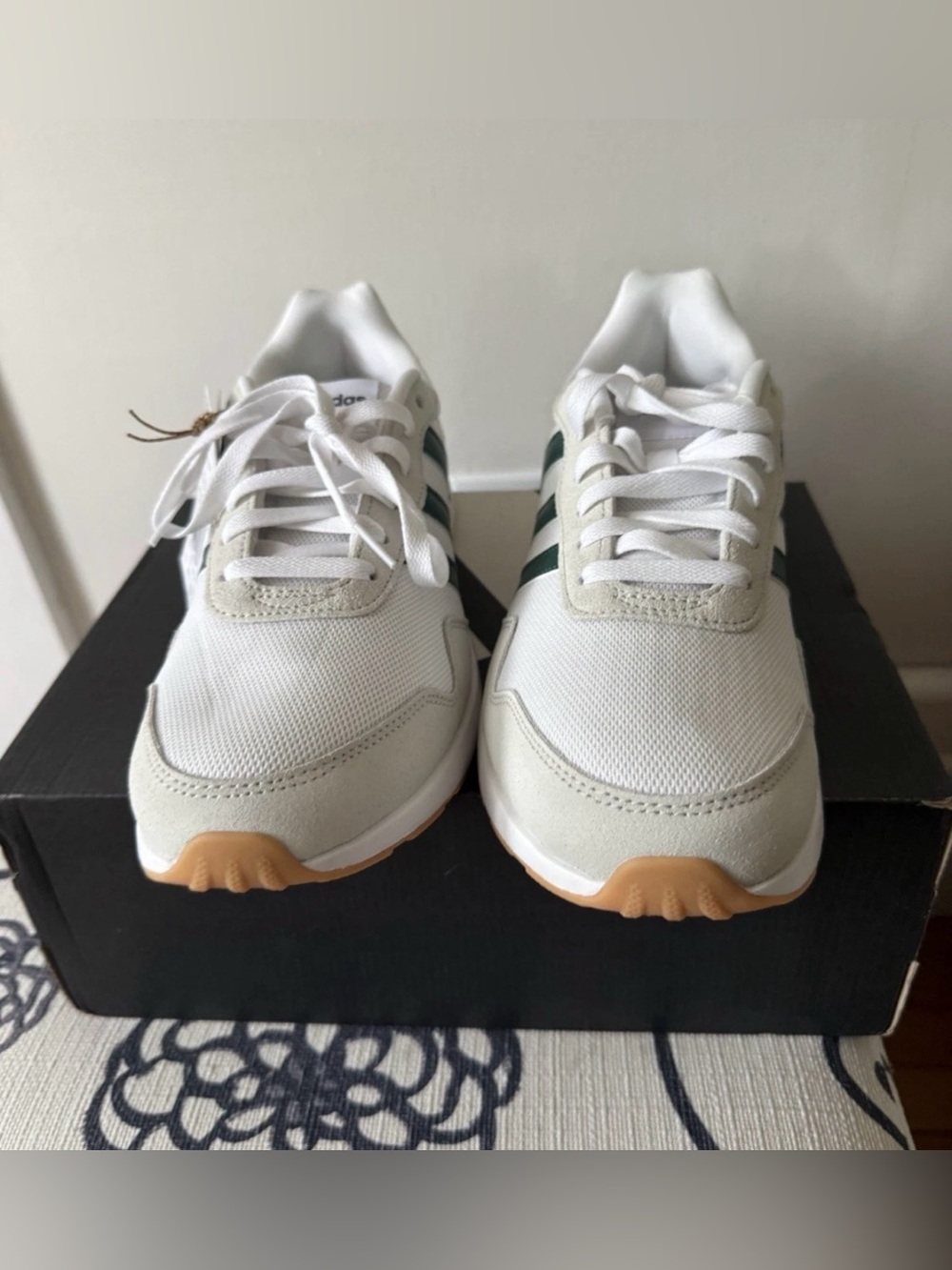 adidas Run 60s 4.0 White/Green Men’s Low Top Lace Up Athletic Sneaker JS1001